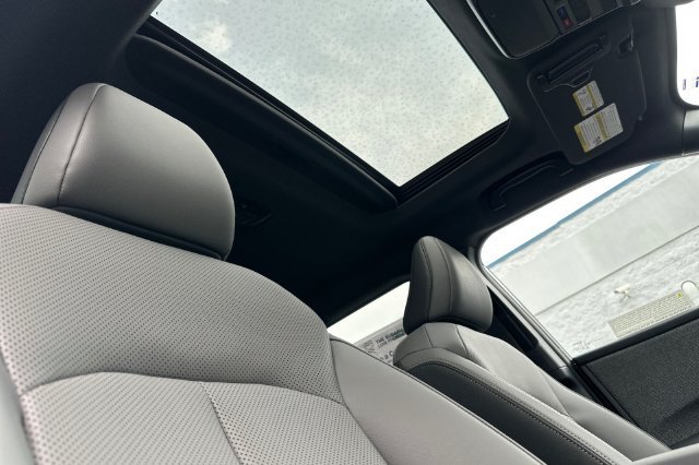 New 2026 Subaru Outback Limited AWD/4WD image 14