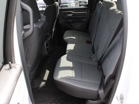 Used 2022 RAM 1500 Big Horn AWD/4WD image 17