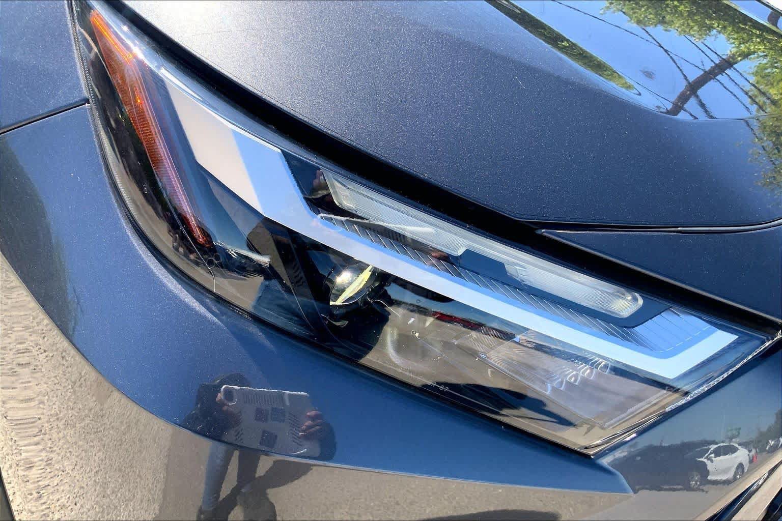 Used 2024 Toyota RAV4 LE AWD/4WD image 27
