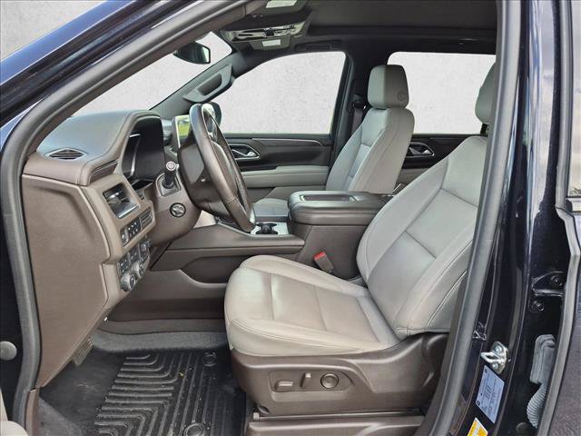 Used 2023 Chevrolet Suburban Z71 w/ Luxury Package AWD/4WD image 13