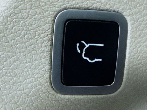 Used 2019 Chrysler Pacifica Touring-L Plus w/ Tire & Wheel Group image 34