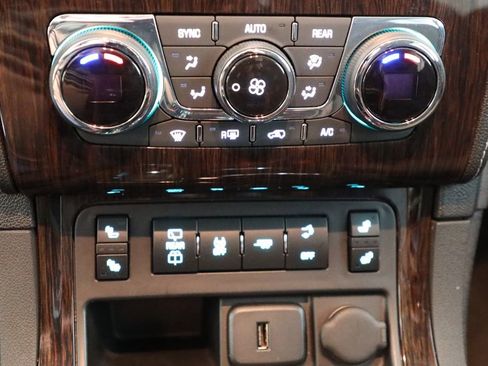 Certified 2016 Chevrolet Traverse LT image 6