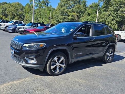 Used 2022 Jeep Cherokee Limited image 3