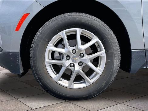 Used 2024 Chevrolet Equinox LT AWD/4WD image 9