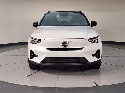 New 2024 Volvo XC40 Recharge Plus w/ Protection Package Premier image 9