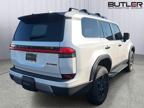 Certified 2025 Lexus GX 550 AWD/4WD image 8