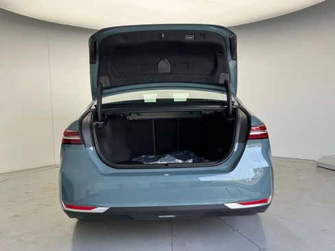 New 2026 BMW 530i 530i w/ Convenience Package image 5