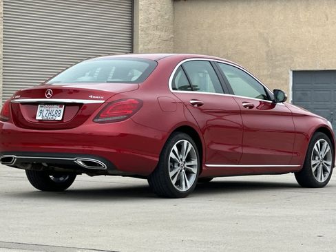 Used 2020 Mercedes-Benz C 300 4MATIC Sedan image 3