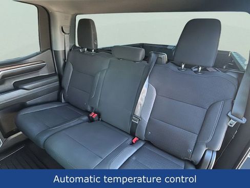 Used 2022 Chevrolet Silverado 1500 LT AWD/4WD image 18