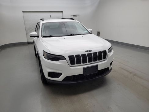 Used 2021 Jeep Cherokee Latitude FWD image 14