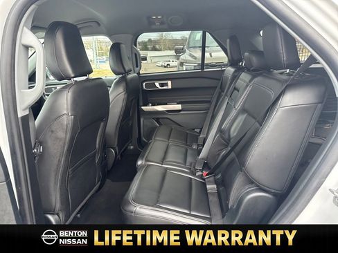 Used 2024 Ford Explorer XLT w/ Equipment Group 202A image 26