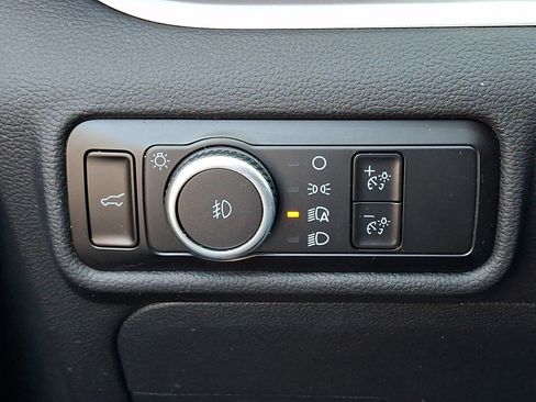 Certified 2023 Ford Explorer XLT w/ Equipment Group 202A AWD/4WD image 26