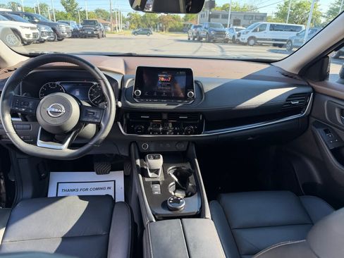 Used 2023 Nissan Rogue SL AWD/4WD image 17