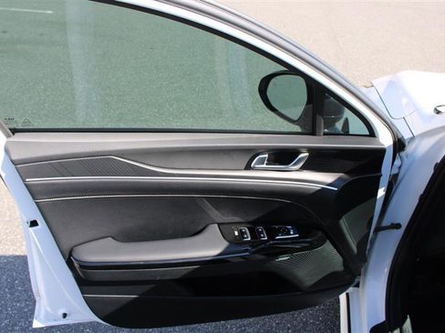 Used 2025 Kia K5 GT-Line w/ GT-Line Premium Package AWD/4WD image 12