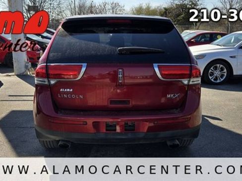 Used 2013 Lincoln MKX FWD image 4