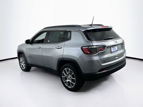 Used 2022 Jeep Compass Latitude w/ Sun and Sound Group image 7