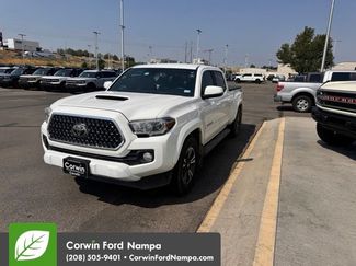 Used 2019 Toyota Tacoma TRD Sport AWD/4WD video 2
