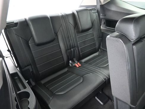 Used 2019 Volkswagen Atlas SEL Premium image 10