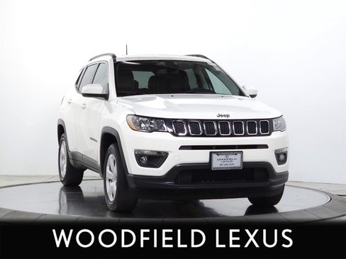 Used 2021 Jeep Compass Latitude w/ Sun and Sound Group AWD/4WD image 1