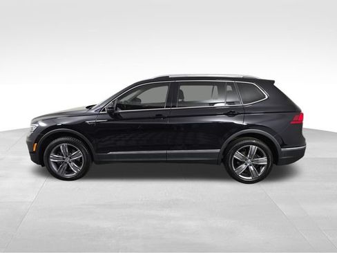 Used 2019 Volkswagen Tiguan SEL Premium AWD/4WD image 4