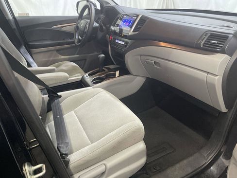Used 2018 Honda Pilot EX image 24