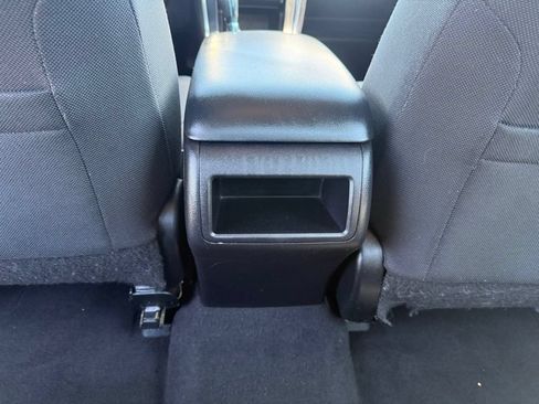 Used 2015 Toyota Camry LE FWD image 16