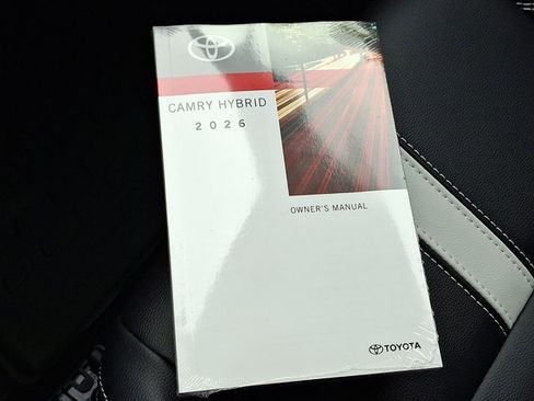 Used 2026 Toyota Camry SE image 25