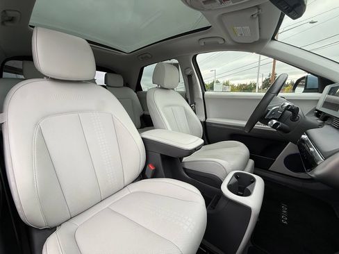 Certified 2024 Hyundai Ioniq 5 Limited RWD image 21