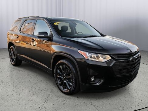 Used 2021 Chevrolet Traverse RS image 1