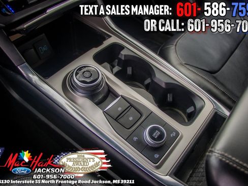 Used 2020 Ford Explorer Limited image 23