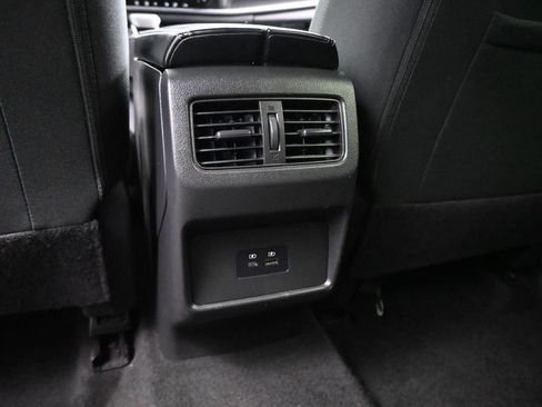 Used 2023 Nissan Rogue SV image 22