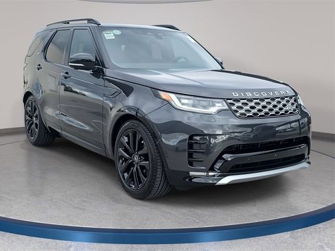 New 2026 Land Rover Discovery Limited Edition image 3