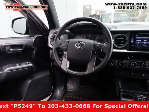 Certified 2017 Toyota Tacoma TRD Sport image 30