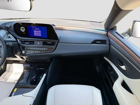 Used 2025 Lexus ES 350 w/ Premium Package image 18