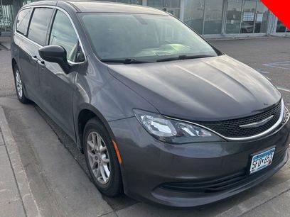 Used 2017 Chrysler Pacifica Touring