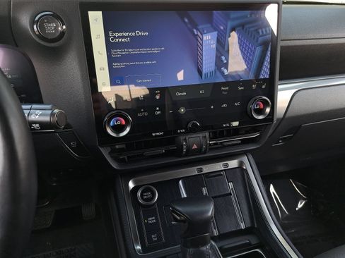 Used 2024 Lexus GX 550 w/ Accessory Package (2T) AWD/4WD image 22