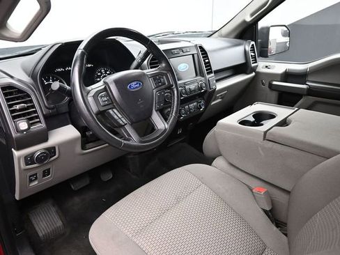 Used 2019 Ford F150 XLT w/ Equipment Group 302A Luxury AWD/4WD image 12