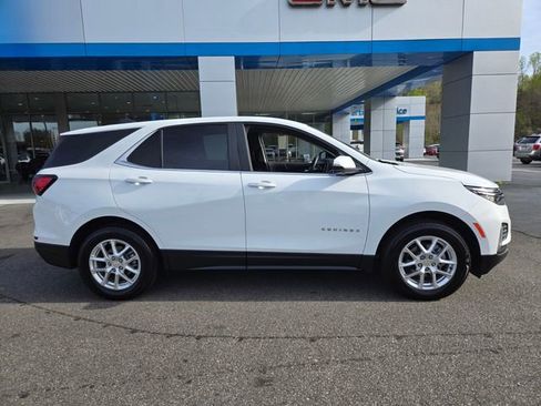 Used 2024 Chevrolet Equinox LT image 8
