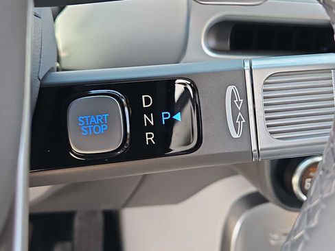 Certified 2026 Hyundai Ioniq 9 SE AWD/4WD image 32