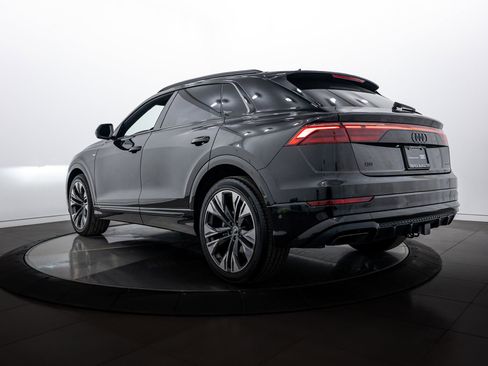 Certified 2025 Audi Q8 Prestige w/ Prestige Package image 4