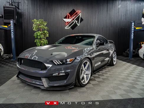 Used 2018 Ford Mustang Shelby GT350 w/ Electronics Package image 1