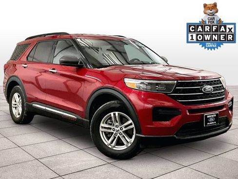 Used 2020 Ford Explorer XLT w/ Comfort Package AWD/4WD image 2