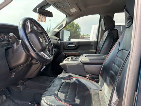 Certified 2021 Chevrolet Silverado 2500 LT w/ Convenience Package AWD/4WD image 8