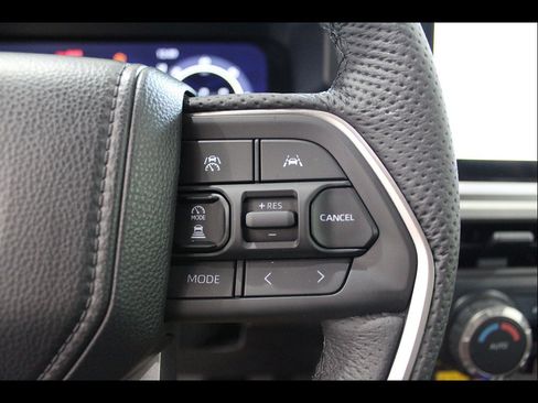 Used 2025 Toyota Tacoma TRD Off-Road w/ TRD Off Road Upgrade Package AWD/4WD image 26