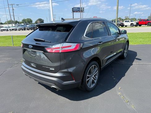 Used 2019 Ford Edge Titanium w/ Cold Weather Package FWD image 6