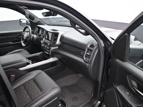 Used 2020 RAM 1500 Big Horn w/ Built-to-serve Edition AWD/4WD image 9