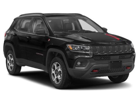 Used 2022 Jeep Compass Trailhawk w/ Trailhawk Convenience Group AWD/4WD image 9