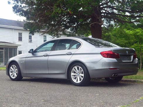 Used 2016 BMW 528i xDrive Sedan AWD/4WD image 3