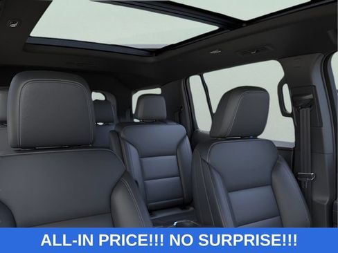 New 2026 Chevrolet Traverse LT w/ Sun and Wheel Package FWD image 18