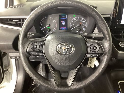 Used 2025 Toyota Corolla LE FWD image 20